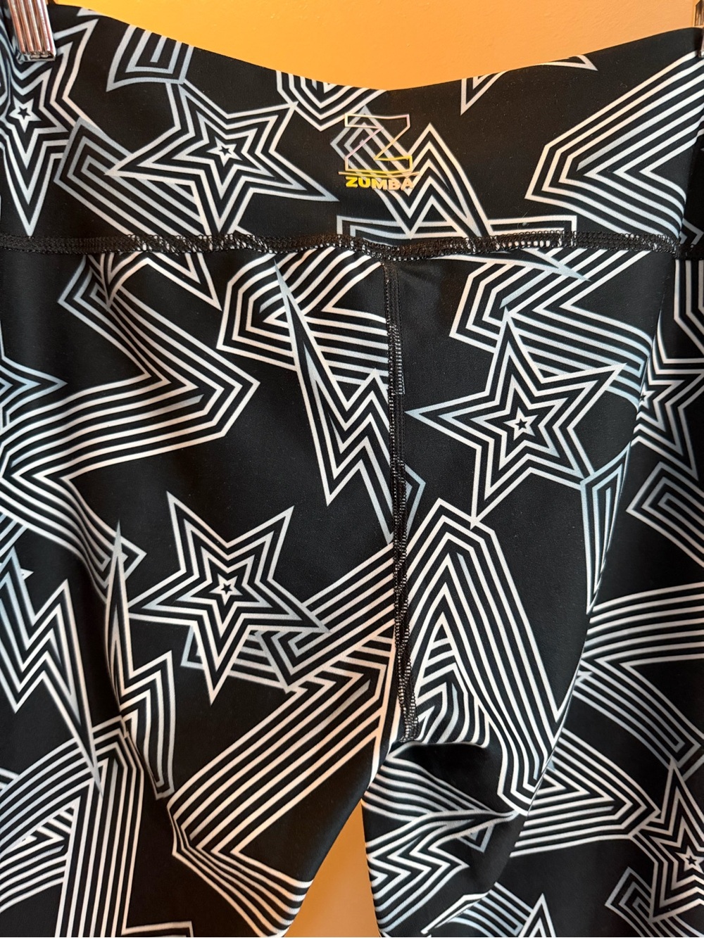 Zumba Fitness Black & White Star Line Leggings - Picture 3 of 3